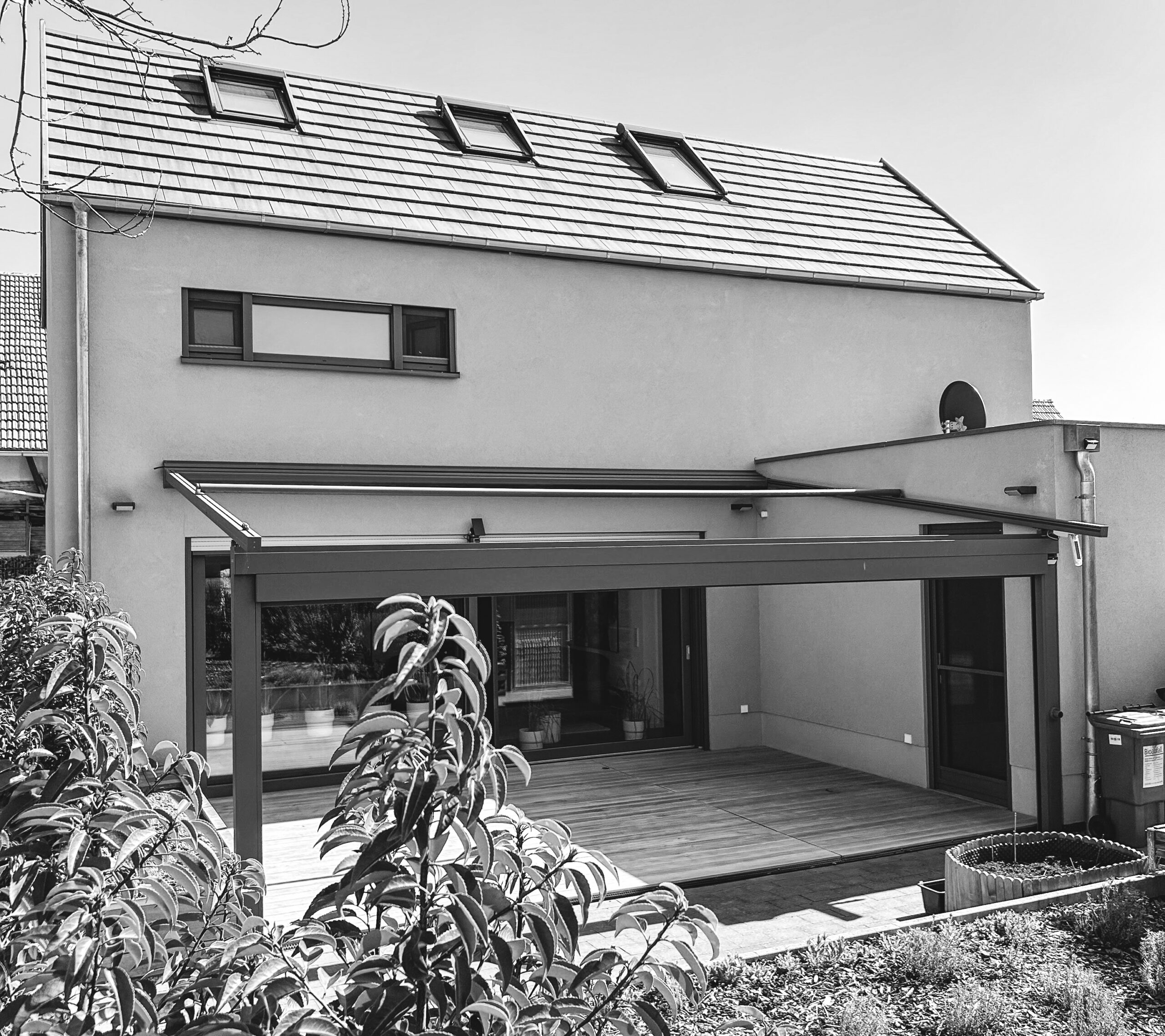 Steinfeld Neubau Terrasse